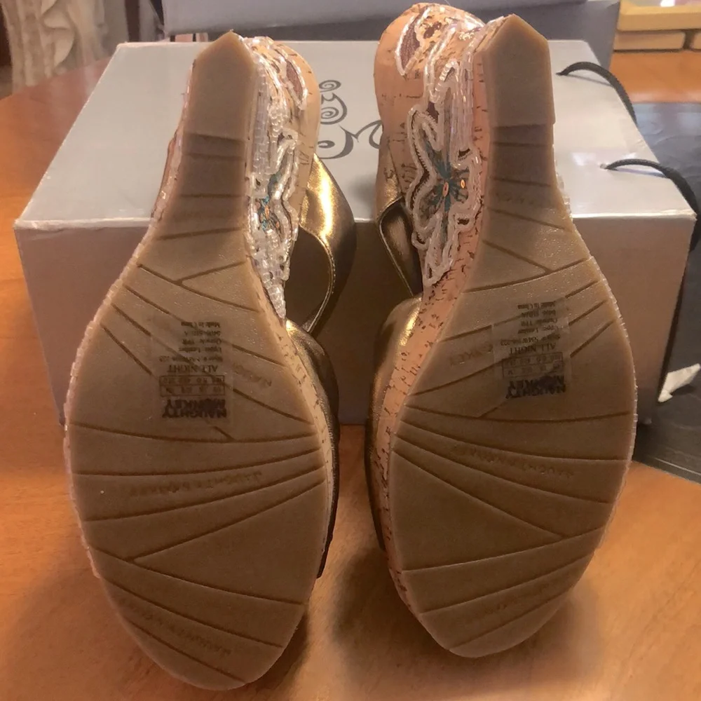 NIB Vintage Naughty Monkey All Night Bronze Wedge 10 - Picture 4 of 7